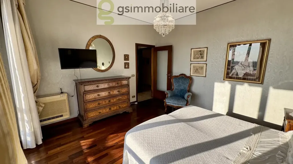 Bedrooms - Spacious Penthouse with Triple Exposure in Brescia