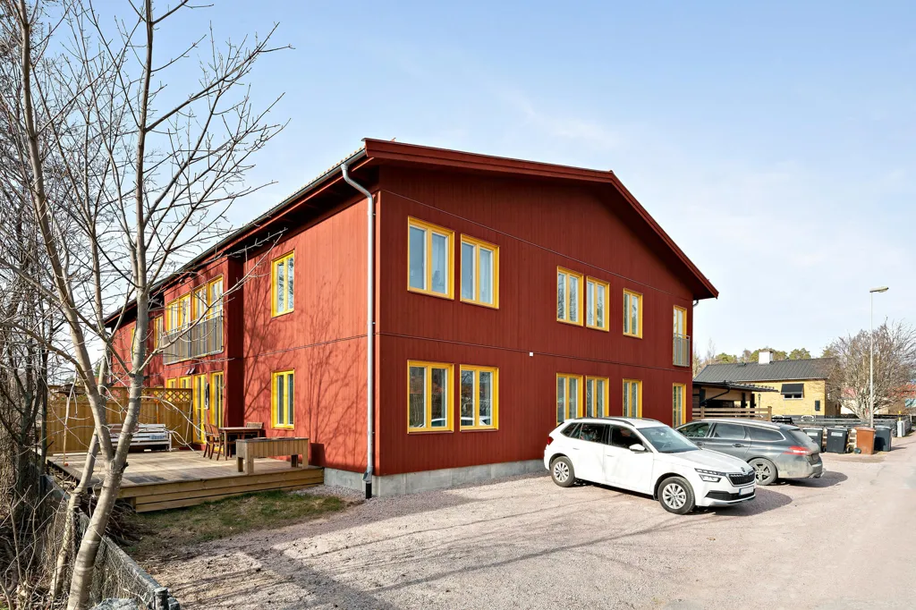 Exterior - Modern Apartment with Terrace in Central Location