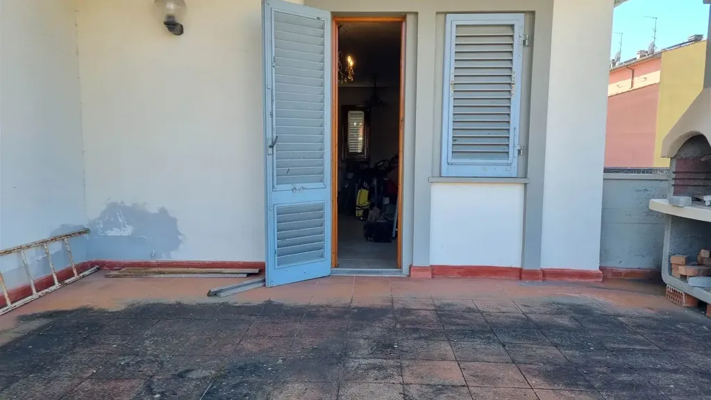 Terrasse - Villa with Terraces in Campi Bisenzio