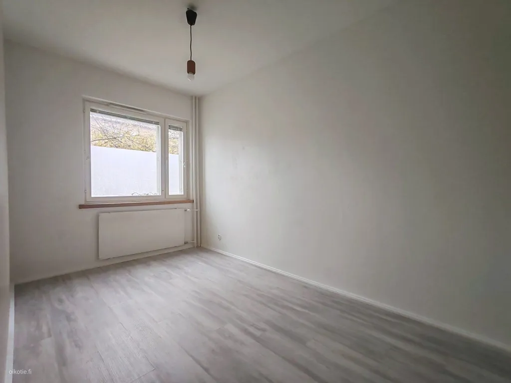 Stanze - First Floor Apartment with Balcony in Pori Centre