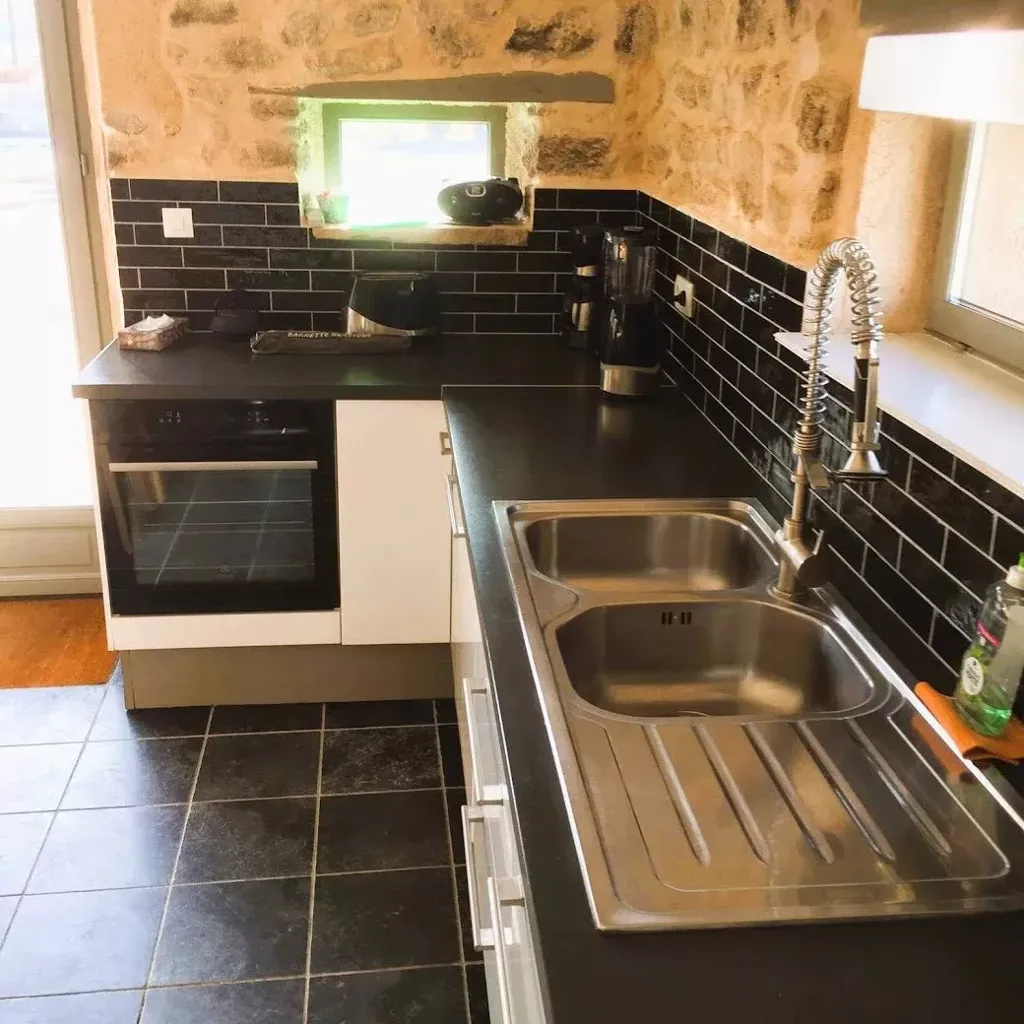 Cucina - Guesthouse & Gite with Pool in Allier