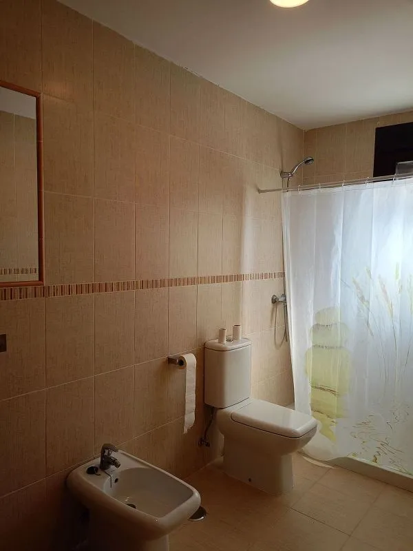 Salles de bain - 3-Bedroom Chalet with Pool in Alcabón