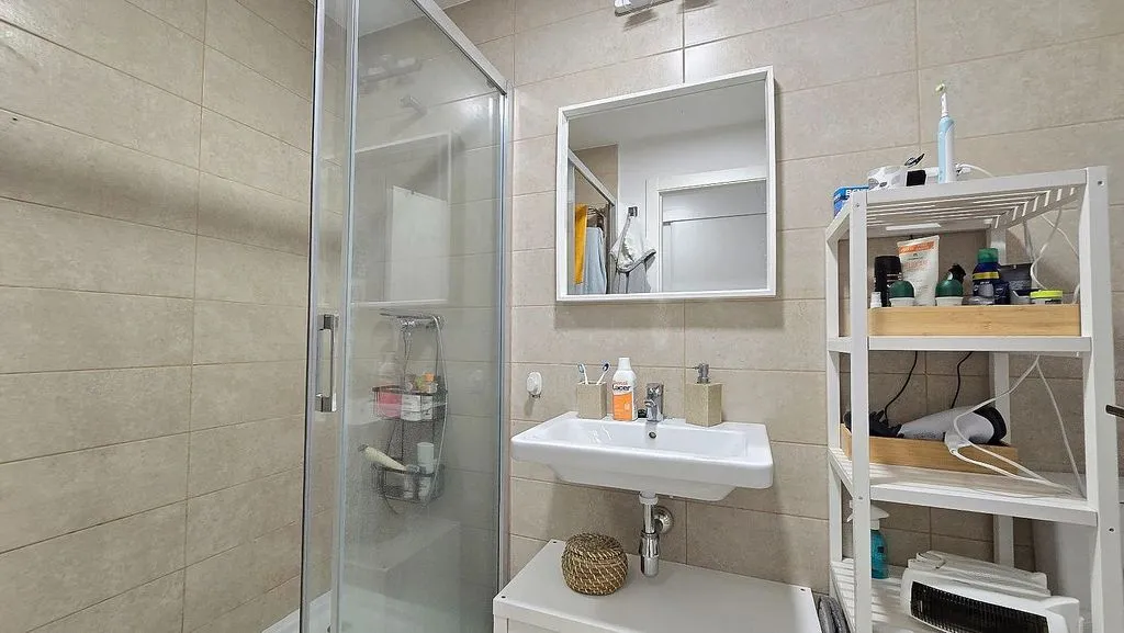 Vannitoad - Modern Flat with Terrace in Parque Mediterráneo