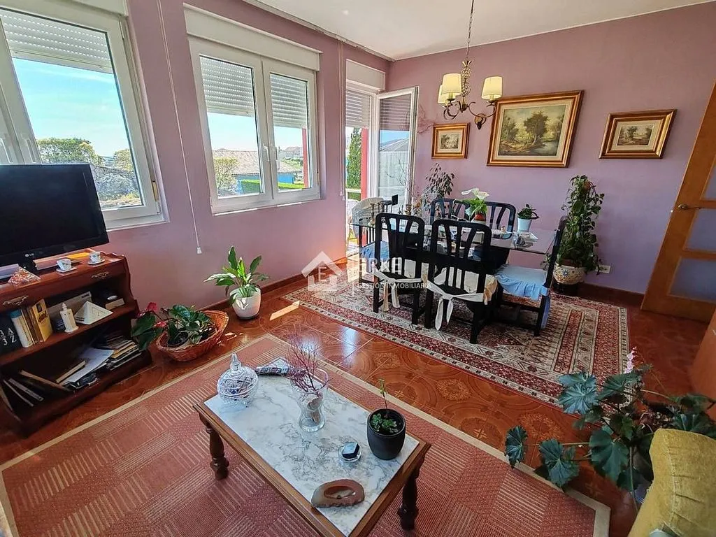 Salón - Apartment with Sea and Mountain Views in Carnota