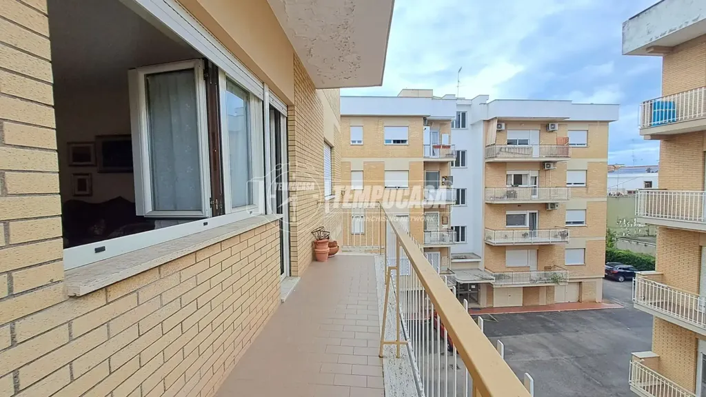 Rõdu - Quadrilocale with Triple View in Terracina