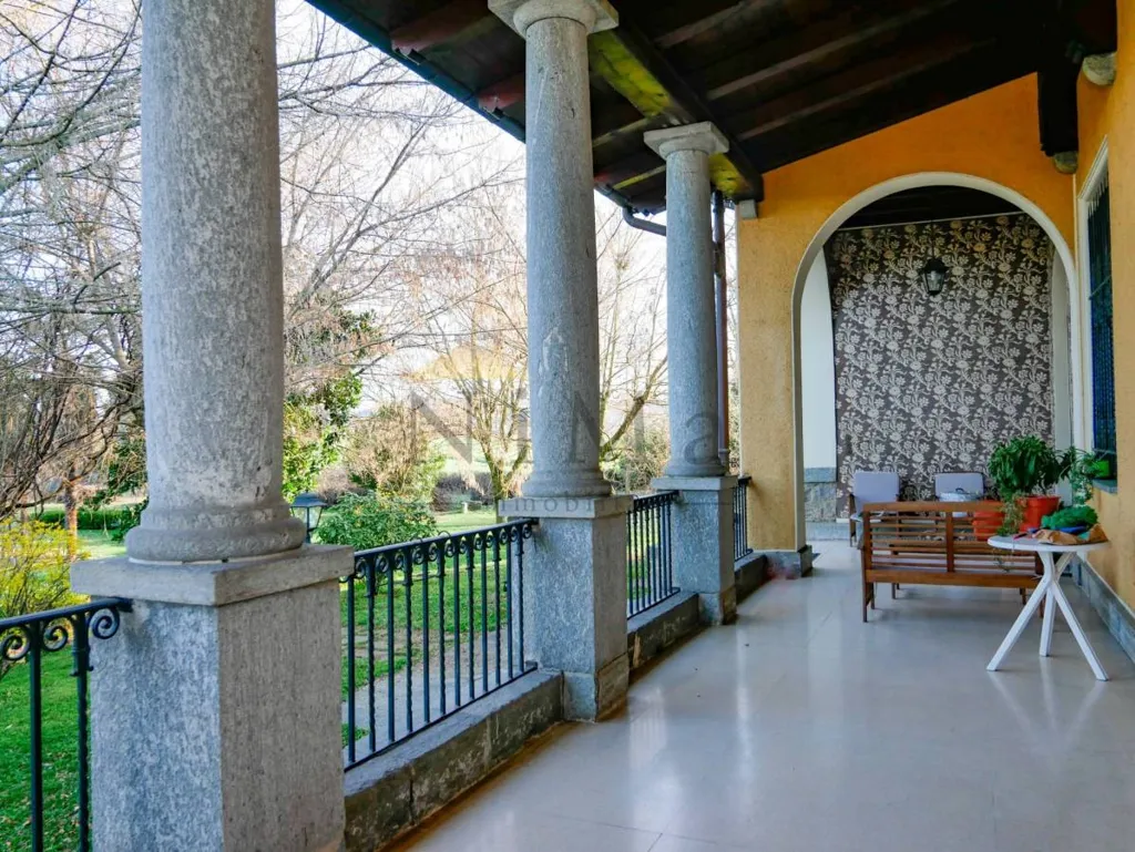 Terrasse - Liberty Villa with Park in Saluzzo