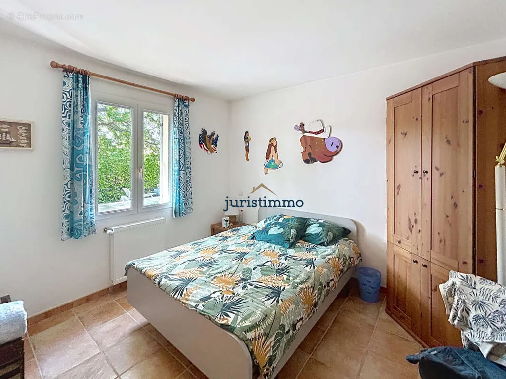 Chambres - Villa de Plain-Pied avec Piscine à Lapalud