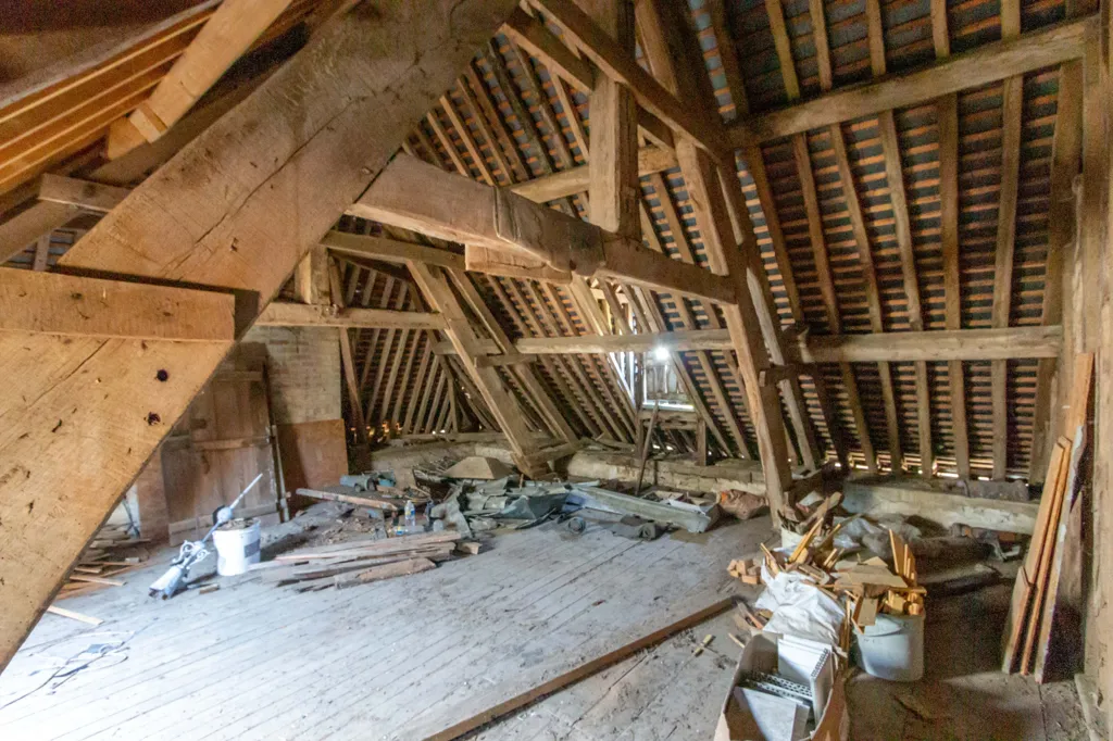 Pièces - Maison de Caractère avec Hangar à Saint-M'Hervé