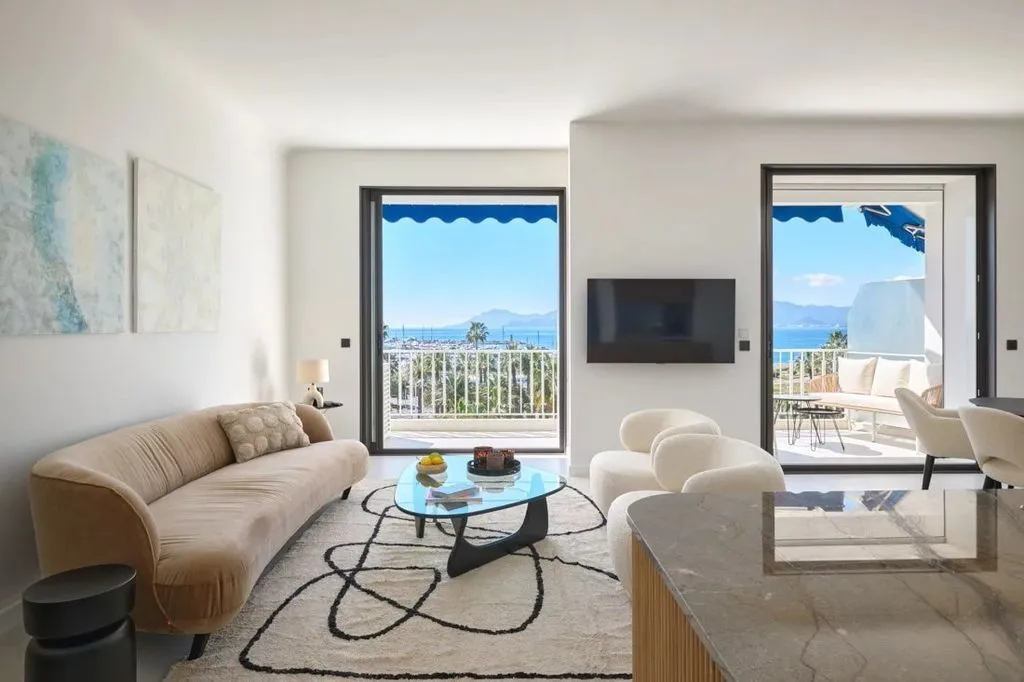 Séjour - Appartement de Luxe avec Vue Mer à Cannes