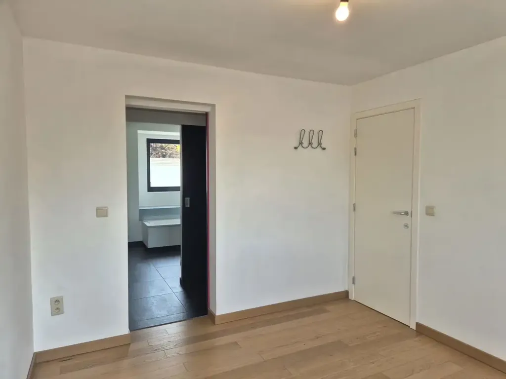 other_room