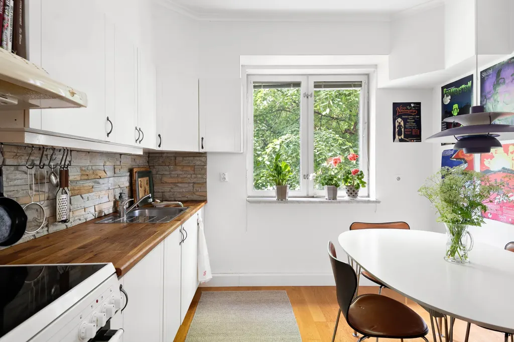 Cuisine - Well-Planned Apartment with Balcony in Lund