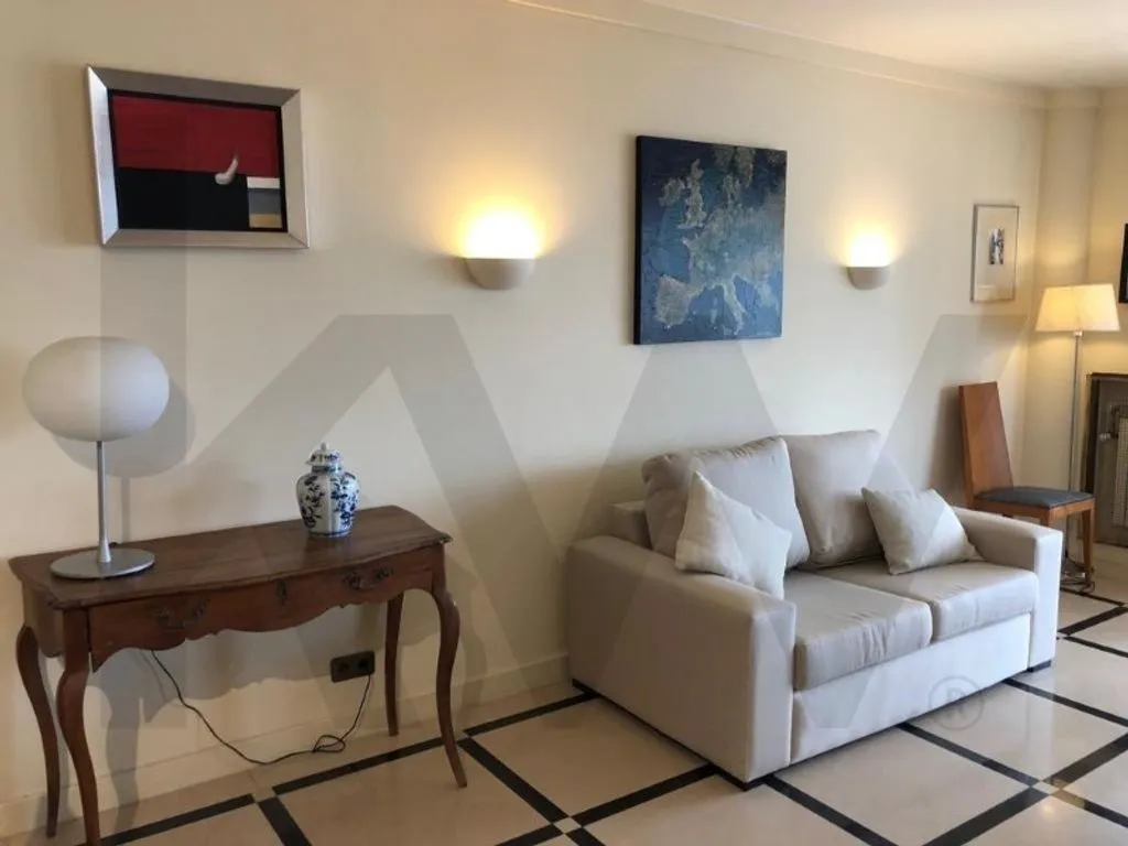 Living Room - Luxury Flat with Central Heating in Lisbon