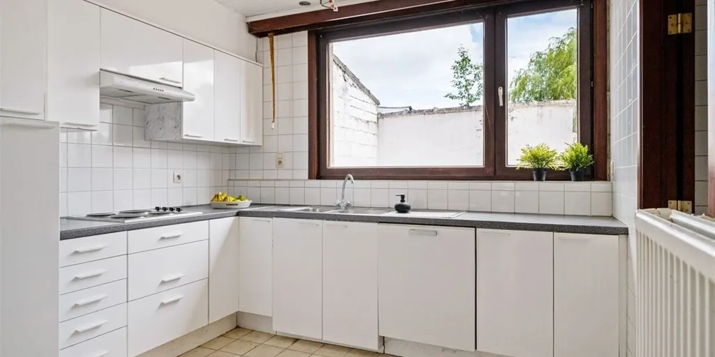 Köök - Characterful House with Private Outdoor Space in Putte