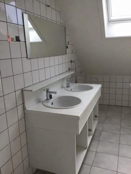 Vannitoad - Semi-Detached Flat with Parking in Mechelen