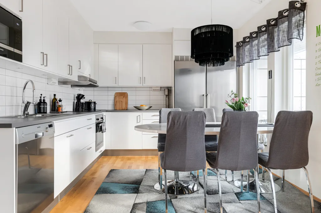 Köök - Spacious Penthouse with Terrace in Helsingborg