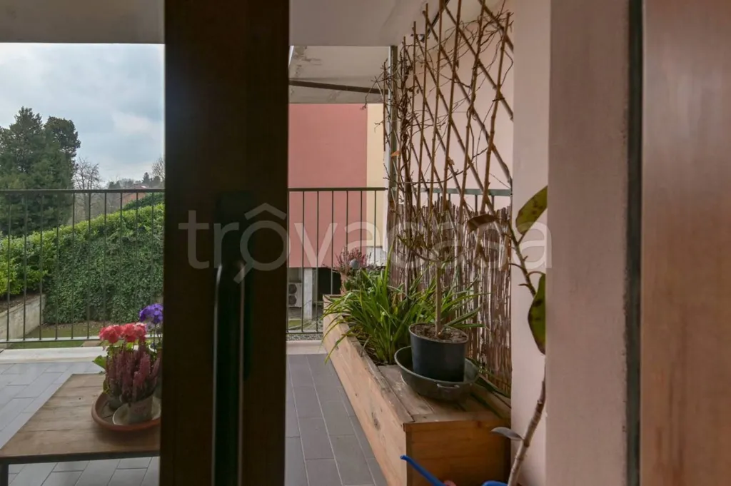 Balcon - Ground Floor Apartment with Balcony in Pino Torinese