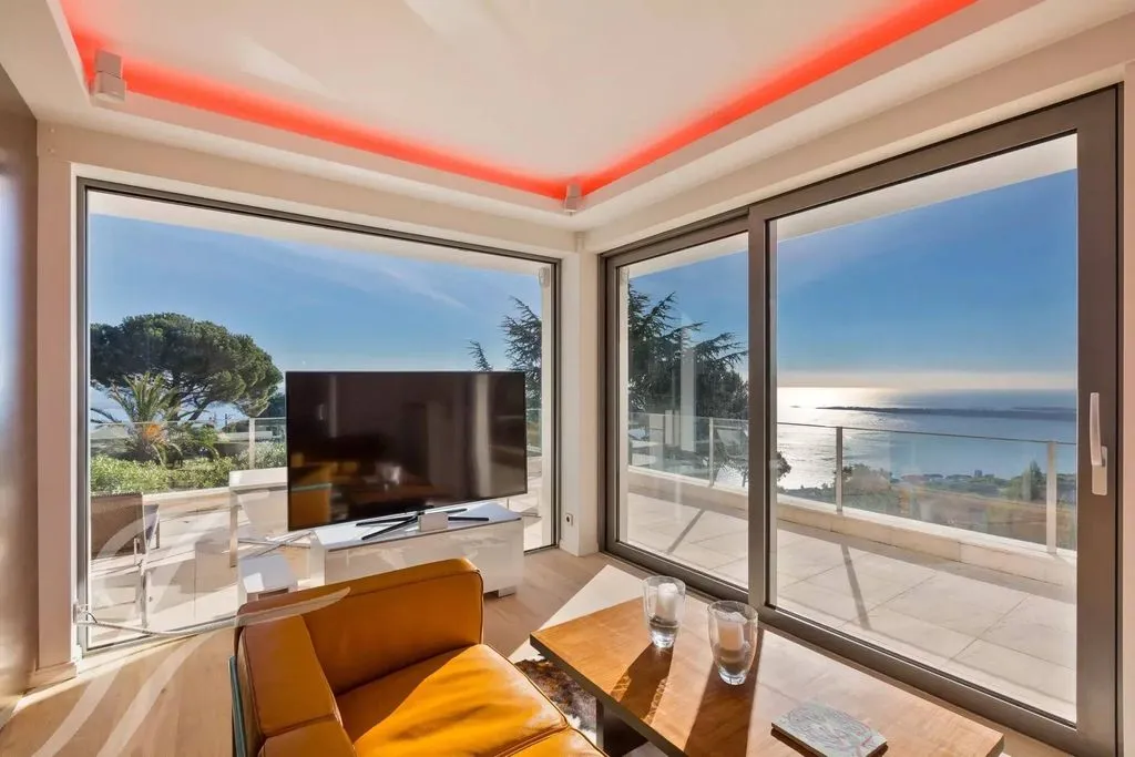 Elutuba - Contemporary Villa with Sea View in Cannes