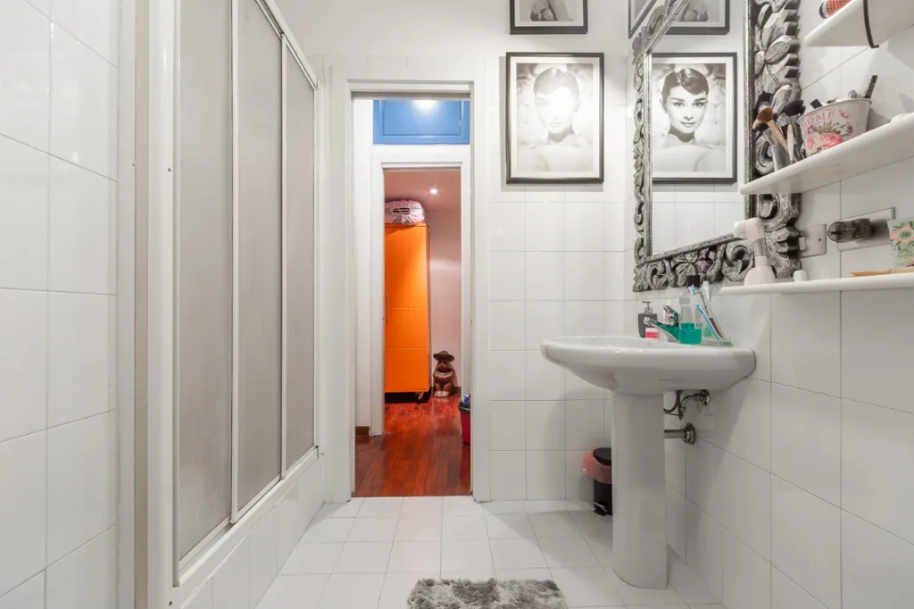 Vannitoad - Armed Studio with East View in Milan