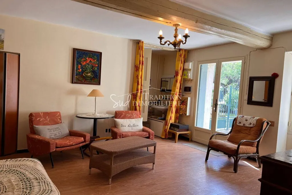 Séjour - Villa de 10 Pièces avec Jardin à Maussane-les-Alpilles