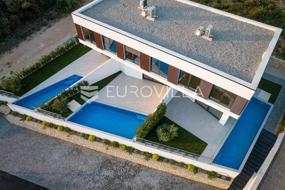 Õhuvaade - Modern Villa with Pool and Sea View in Mandre