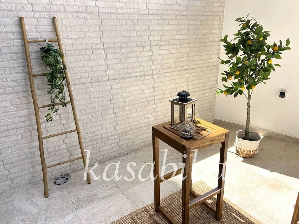 hallway_entrance