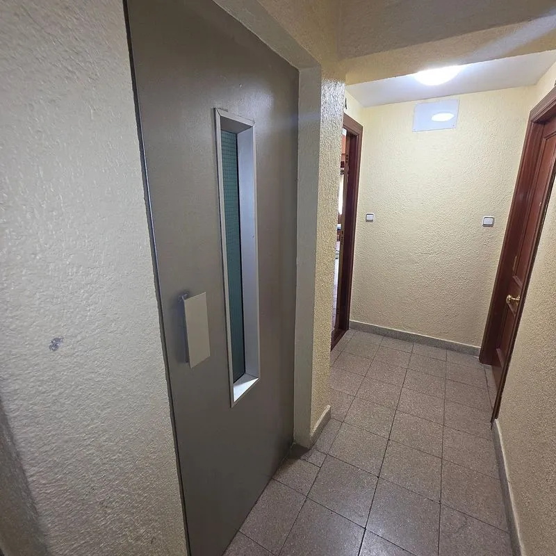 Esik - Apartment with Patio Access in Garrido Sur
