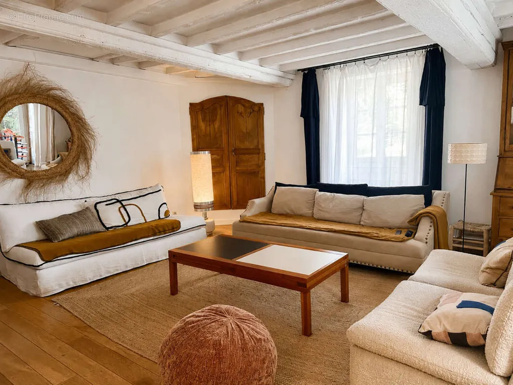 Maison 9 pièces à Tassin-La-Demi-Lune