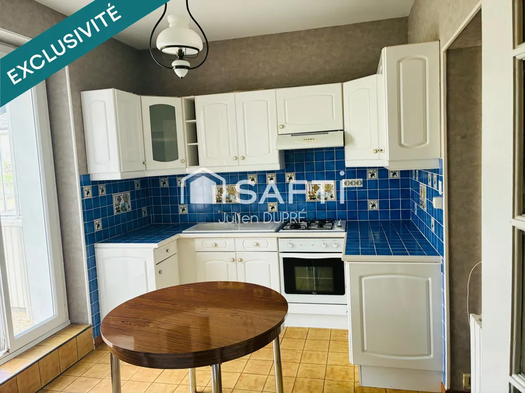 Cuisine - Maison avec Jardin et Parking à Myennes