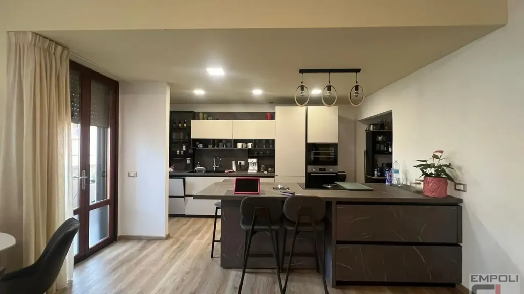 Köök - Rearranged Apartment with Balcony in Empoli