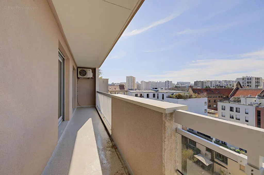 Rõdu - Apartment with Park View in Vanves