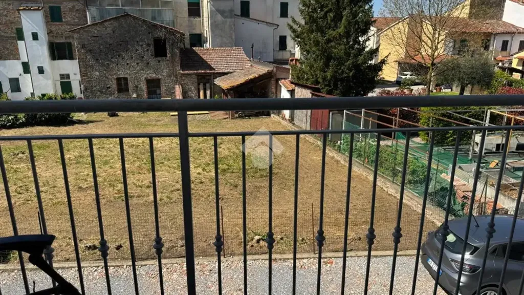 Balcon - Rear-Facing Bilocale with Balconies in Chiesina Uzzanese