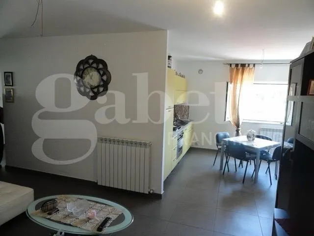 Elutuba - Modern Apartment with Balcony in Teramo