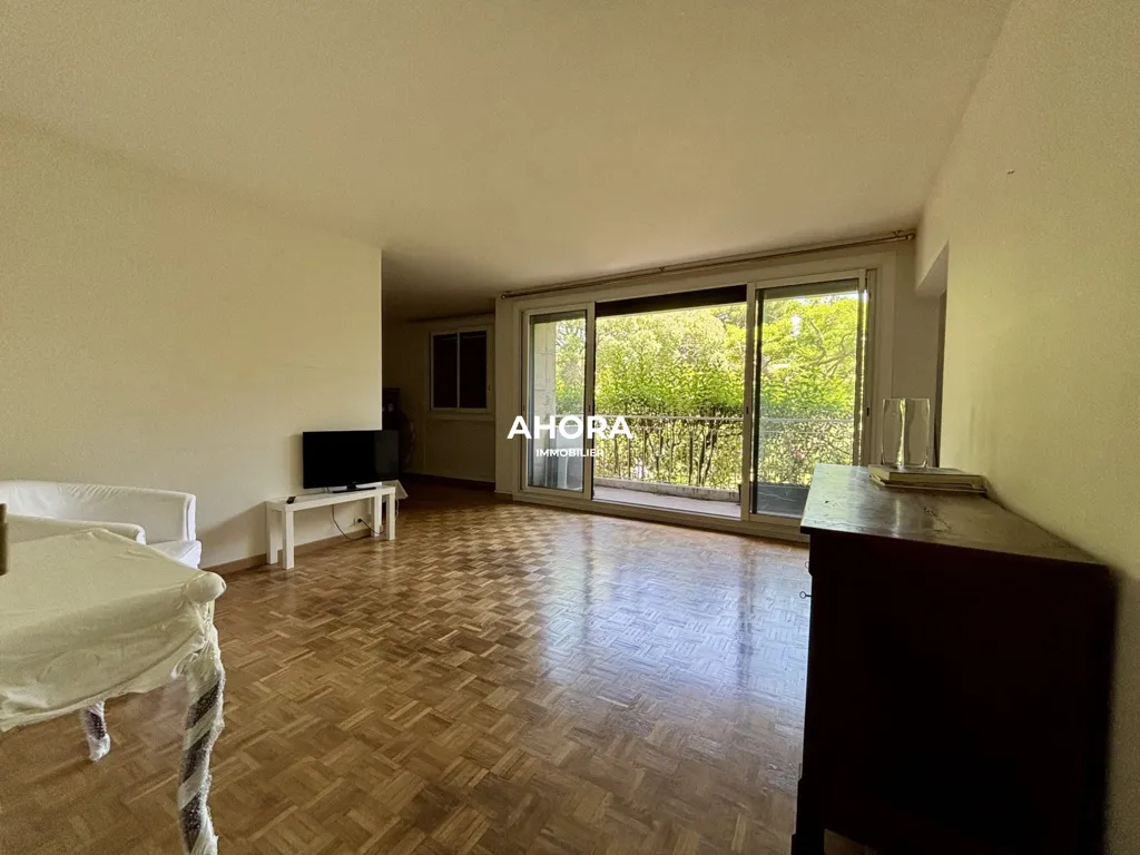 Soggiorno - Bright 2/3-Person Flat with Park View in Marseille