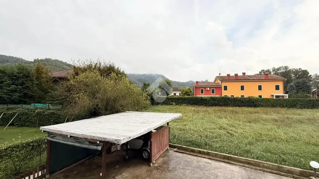 Aed - Three-Bedroom Apartment with Private Terrace in Teolo