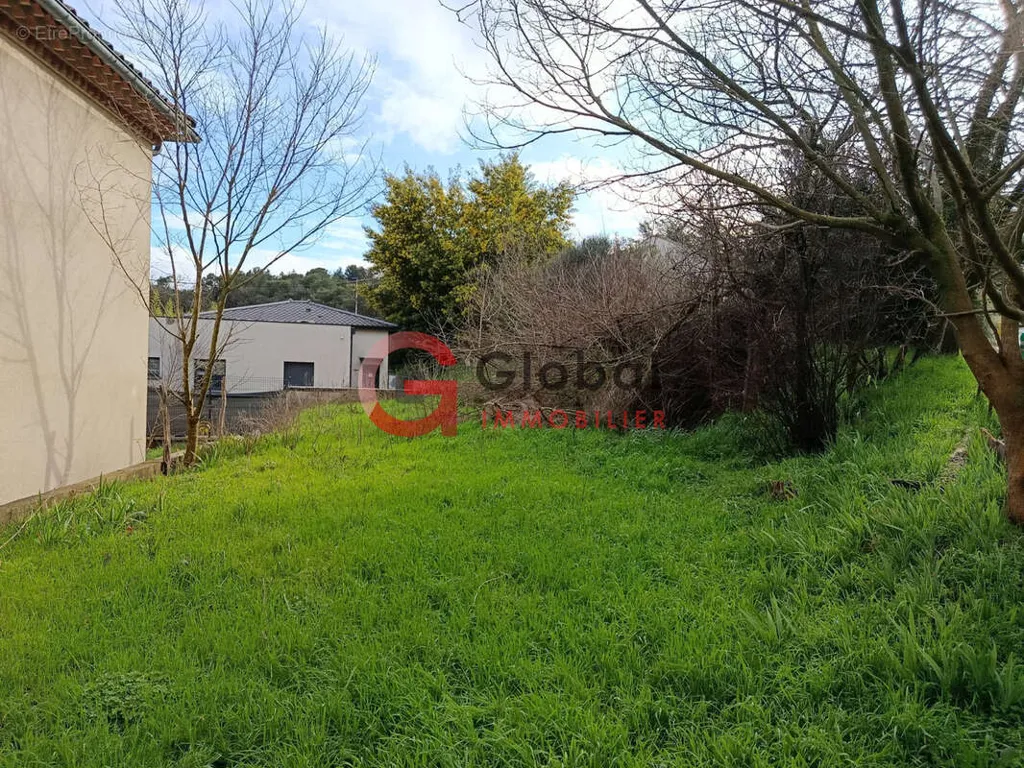 Aed - Dual-Occupancy House with Professional Use in City Centre