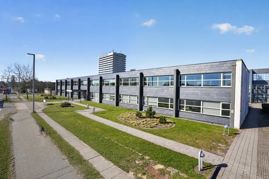 Esterno - Modern Office with Warehouse in Glostrup