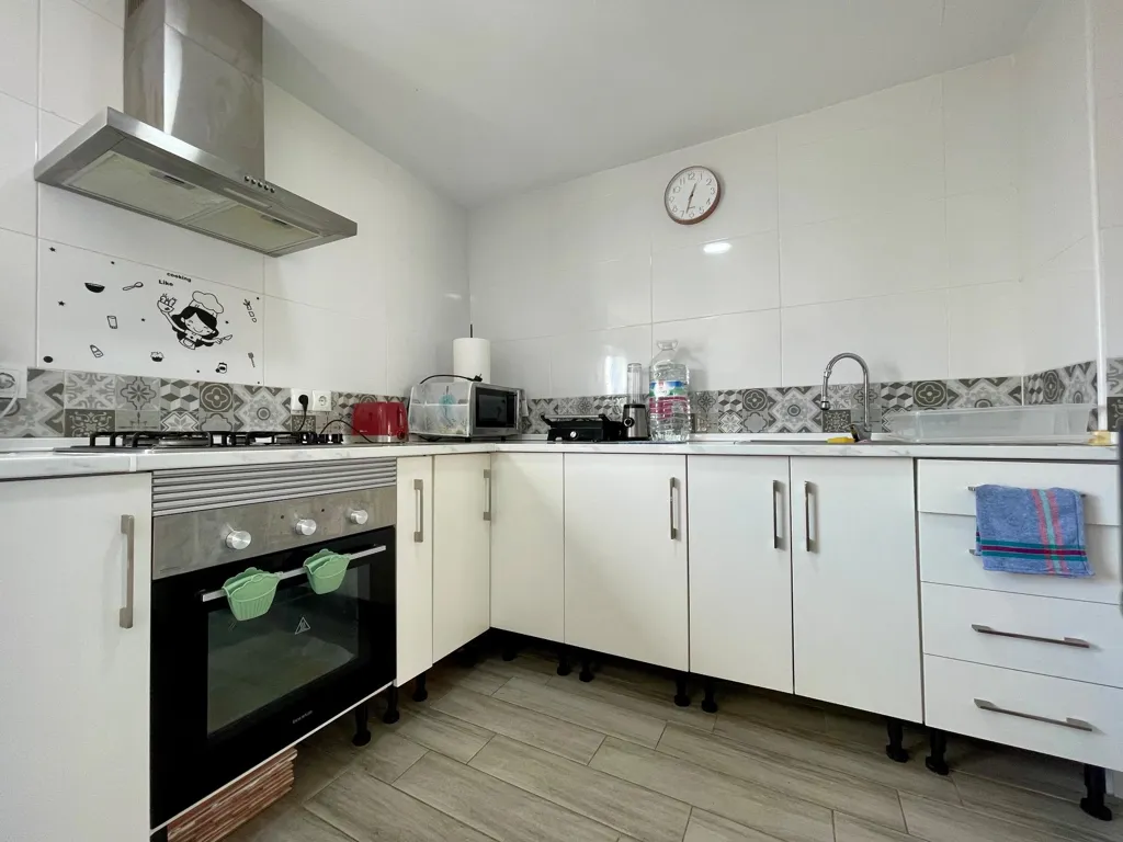 Köök - Reformed Flat with Balcony in La Ardila