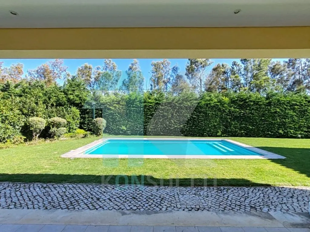 Piscina - Luxury Villa with Pool in Penha Longa, Cascais