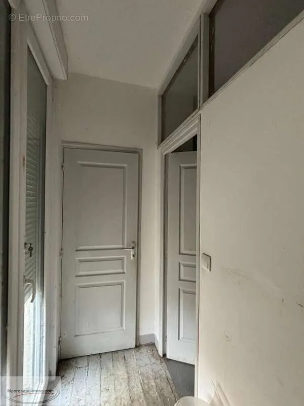Esik - City Centre Townhouse with Terrace