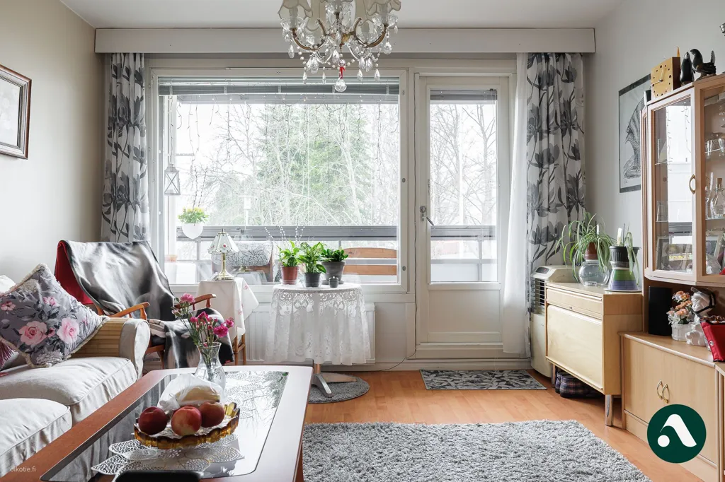 Séjour - Two-Room Flat with Glazed Balcony in Tampere