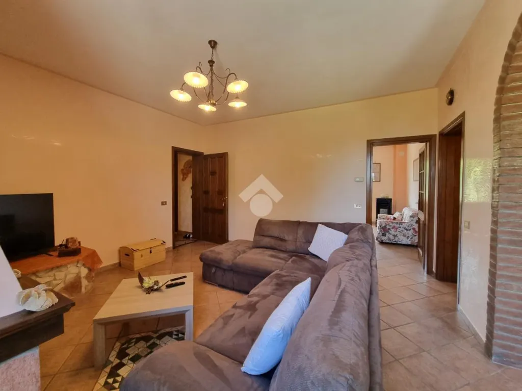 Elutuba - Restored Villa with Multiple Apartments in Borgo Virgilio