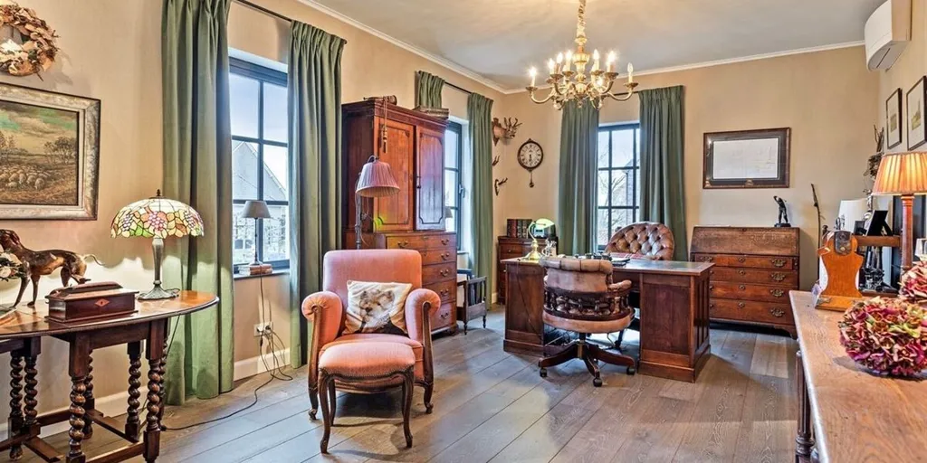 Bureau - Duplex avec Vue sur le Canal à Zandhoven