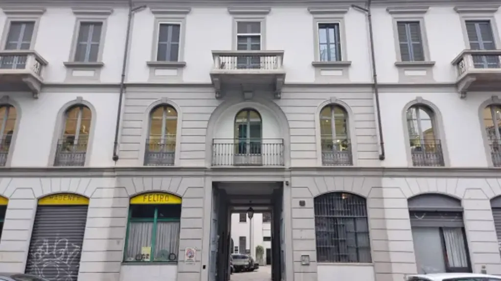 Extérieur - Modernised Studio with Balcony in Milan