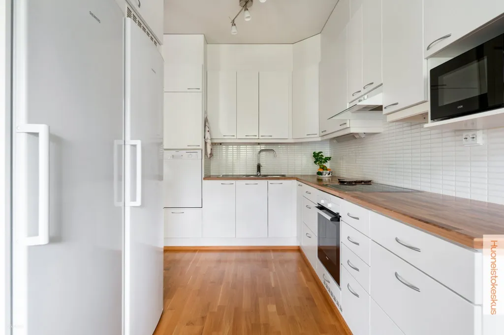Kitchen - Quiet Apartment with Garden in Joensuu