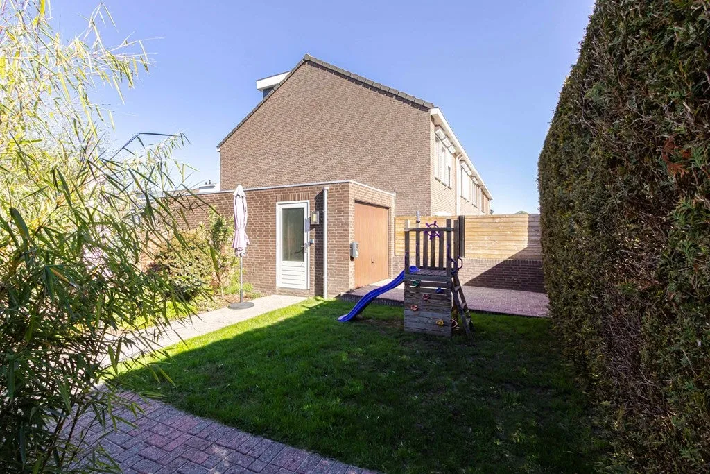 Jardin - Detached House with Garage in Amby