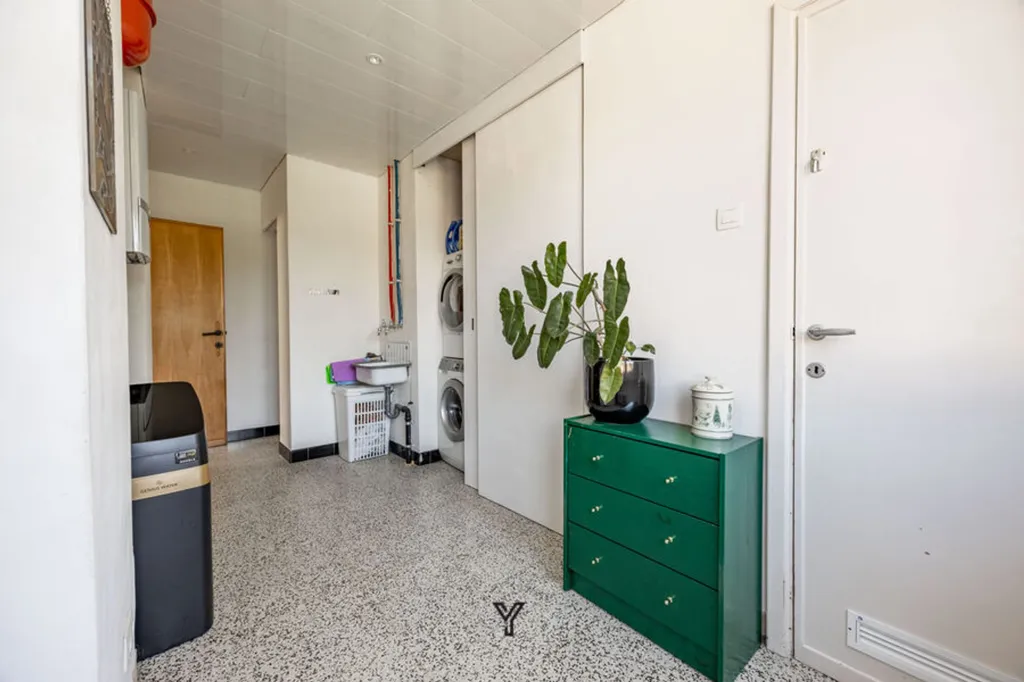 Hallway - Charming House with Garden in Heestert