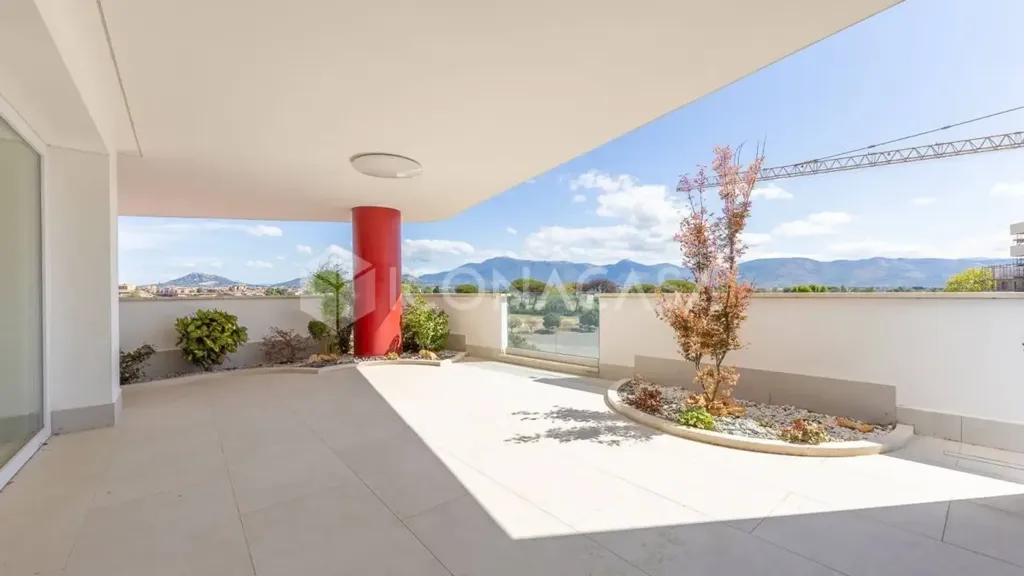 Terrasse - Luxury Apartment with Terrace in Guidonia Montecelio