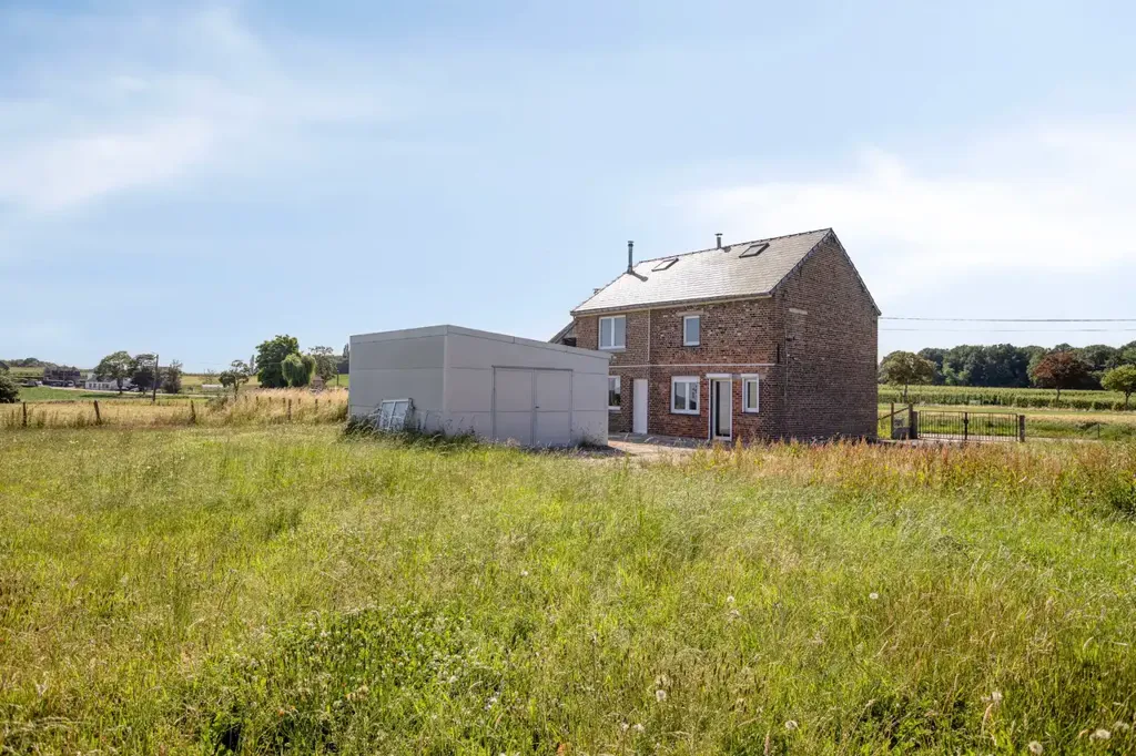 Esterno - Renovatable House with Expansive View in Glabbeek