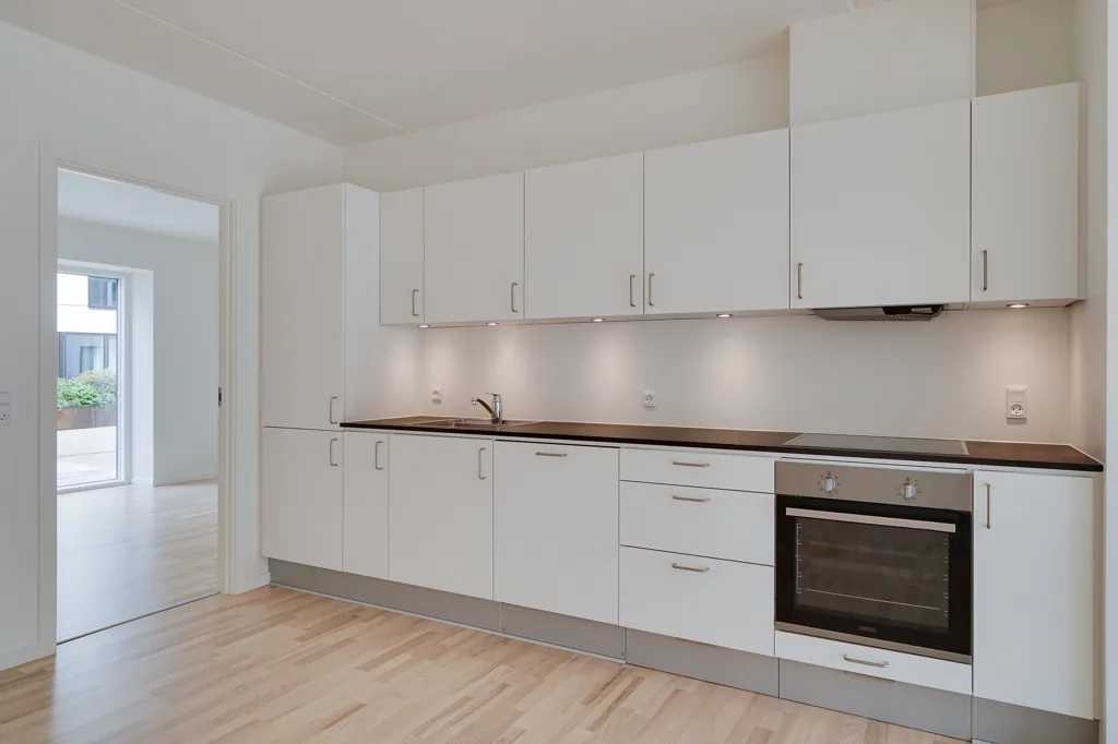 Cucina - Contemporary Apartment with Balcony in Valby