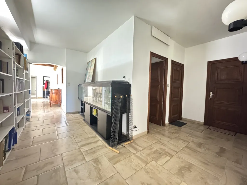 Hallway - Luxury House with Large Garden in Beaurepaire